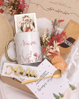 Pink Flowers - Christmas Gold Gift Box - GOTShirts
